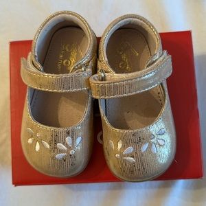 See Kai run - Mary Jane Ginny Gold